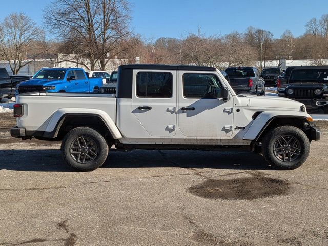 New 2026 Jeep Gladiator Sport image 2