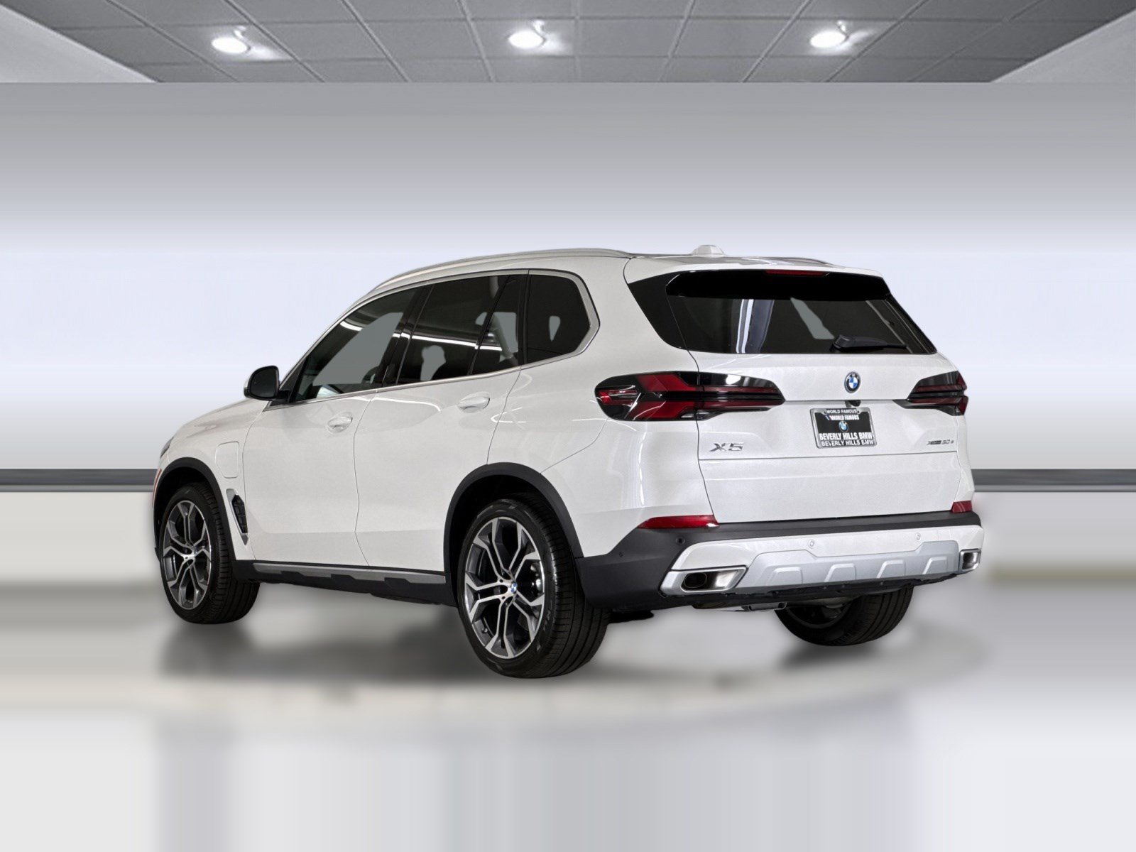 New 2026 BMW X5 xDrive50e AWD/4WD image 3