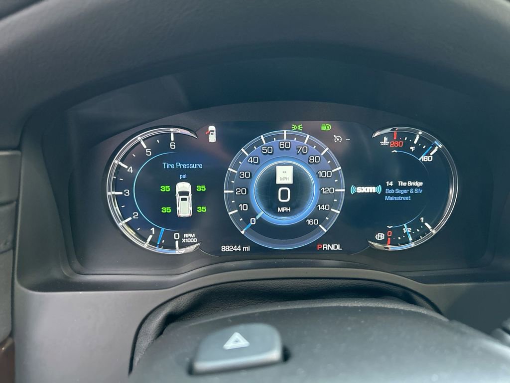Used 2019 Cadillac Escalade Luxury w/ Escalade Sport Edition image 14