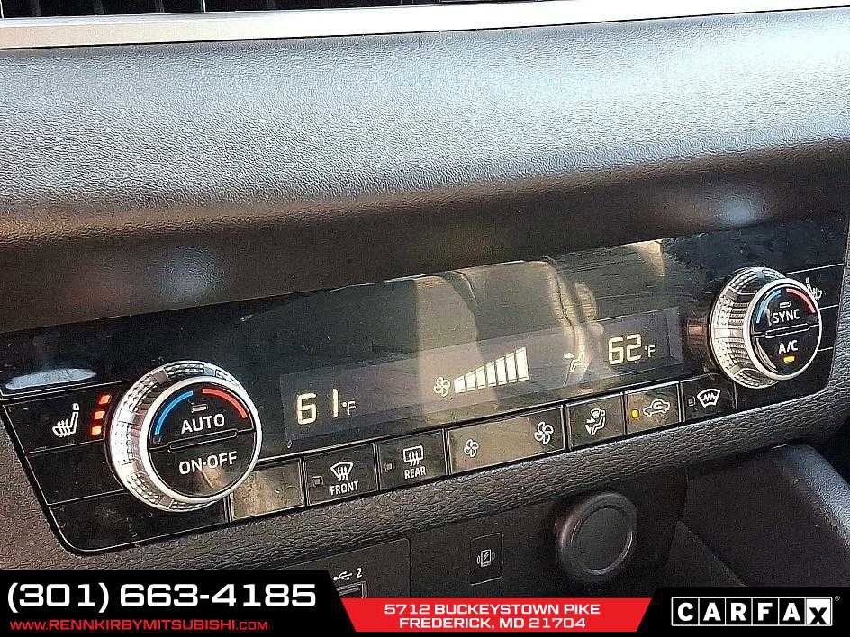 Used 2024 Mitsubishi Outlander SE image 15