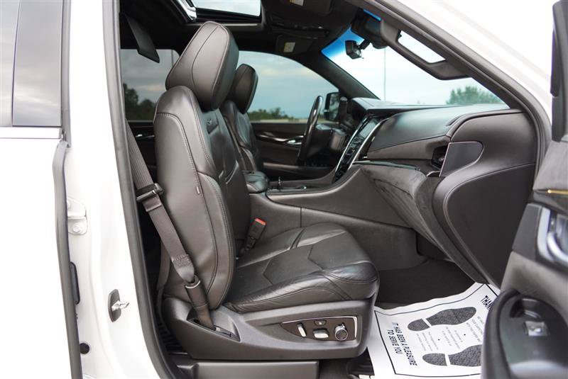 Used 2018 Cadillac Escalade ESV Platinum AWD/4WD image 83