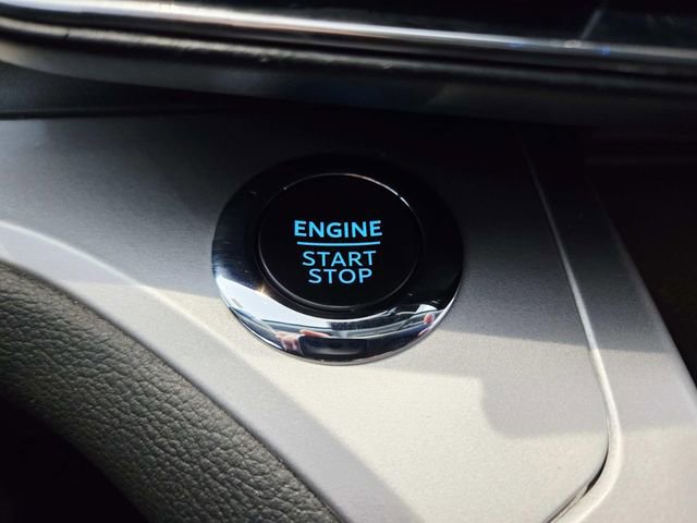 Used 2022 Ford Explorer XLT w/ Equipment Group 202A image 27