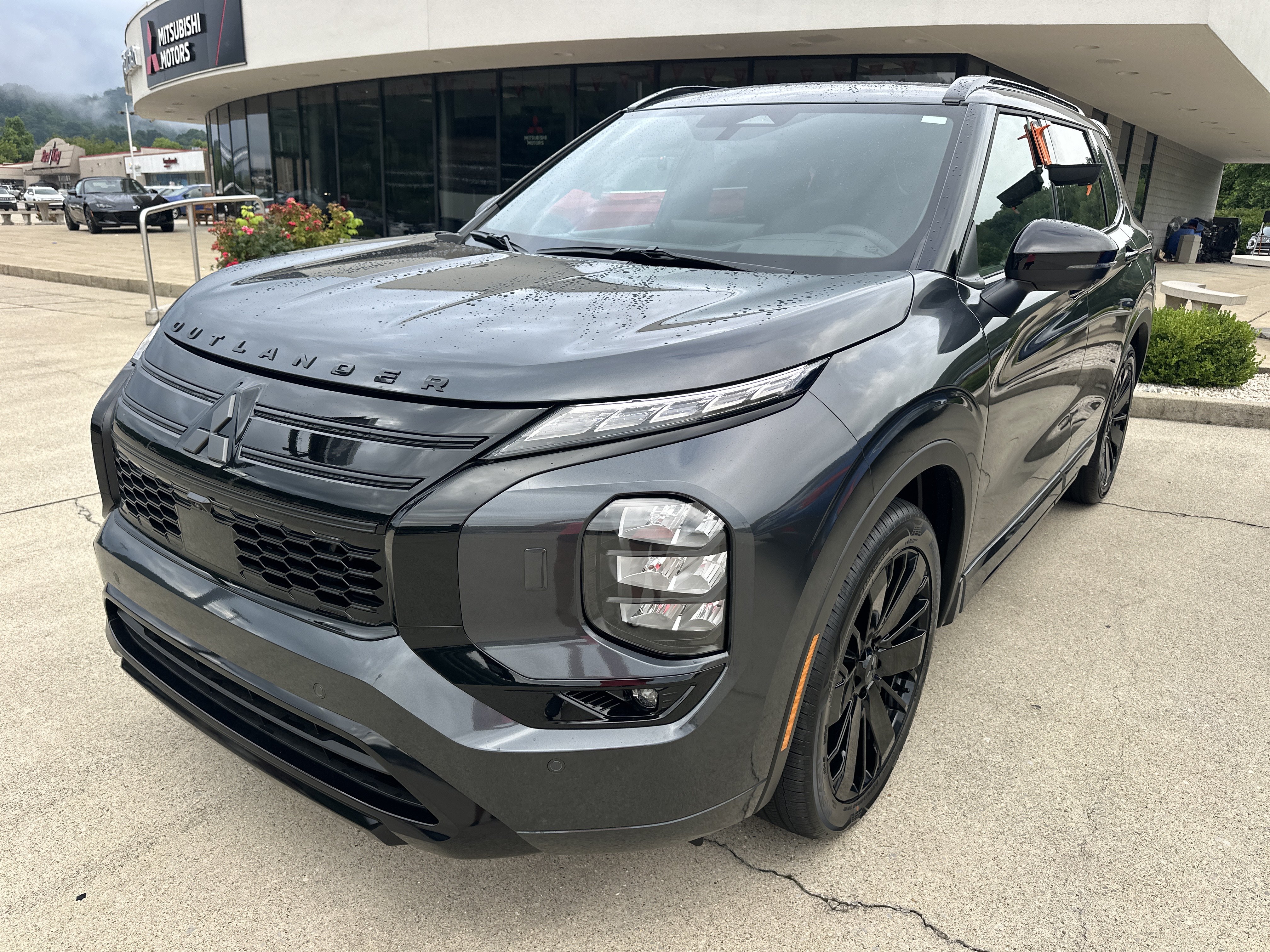 New 2026 Mitsubishi Outlander SEL Black Edition AWD/4WD image 6