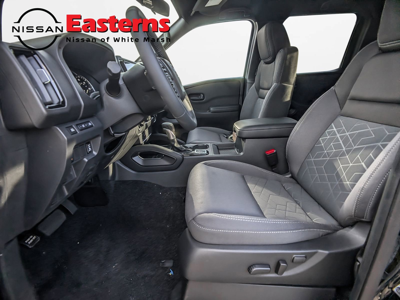 New 2026 Nissan Frontier SV w/ SV Convenience Package AWD/4WD image 16