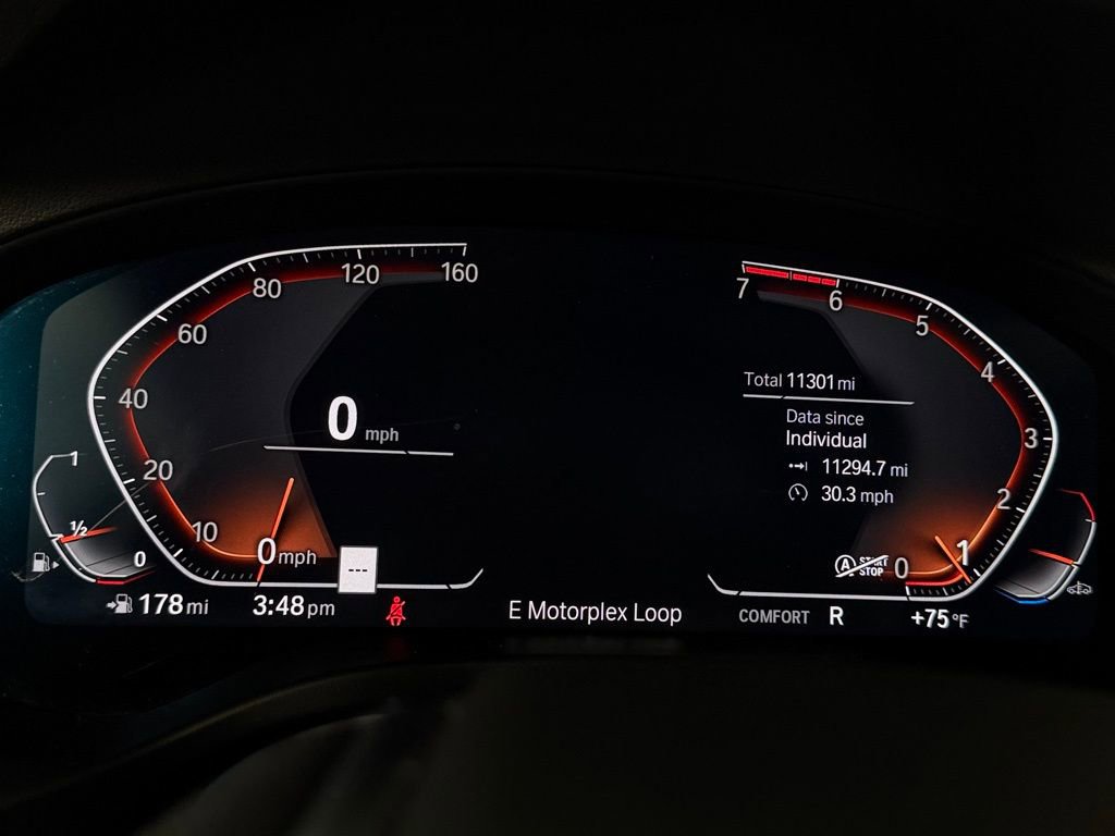 Used 2025 BMW X4 xDrive30i AWD/4WD image 17