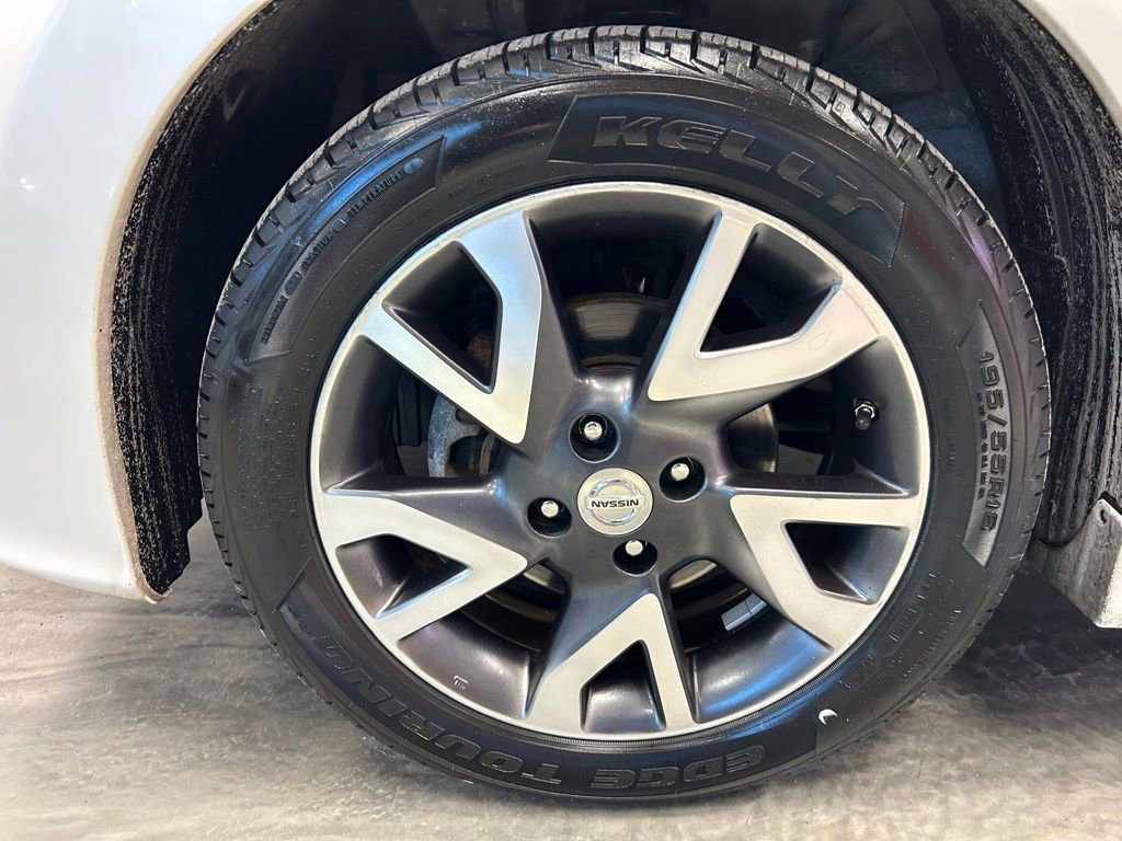 Used 2015 Nissan Versa Note SR w/ SR Convenience Package image 18