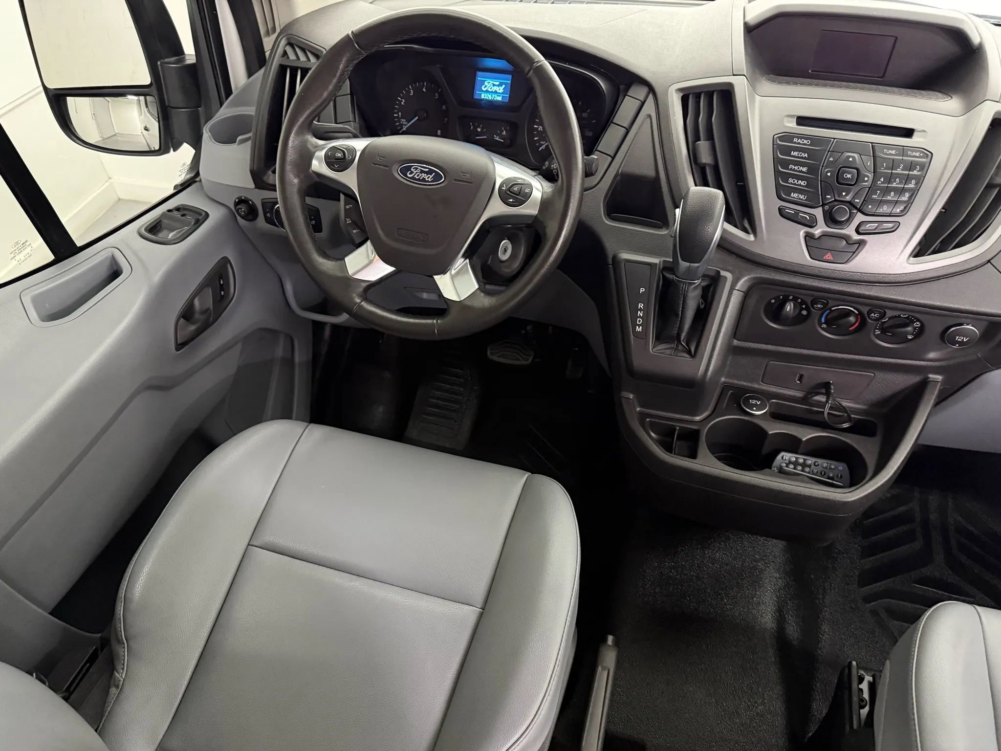 Used 2016 Ford Transit 350 XL image 34
