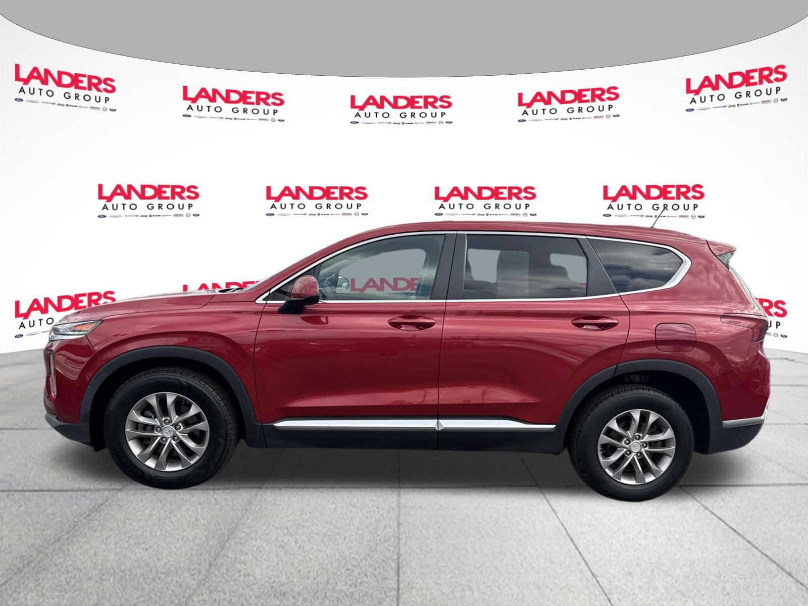Used 2020 Hyundai Santa Fe SE image 6