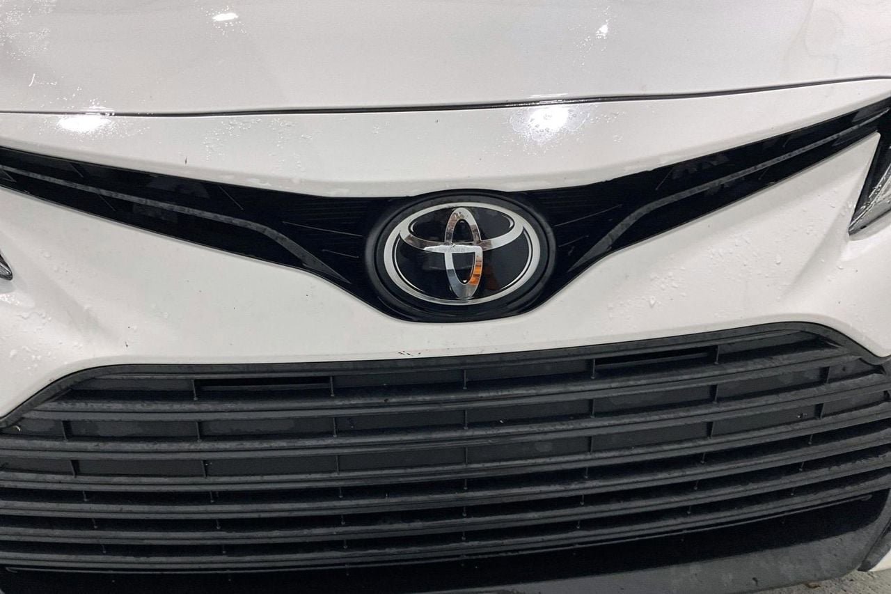 Used 2023 Toyota Camry LE FWD image 24