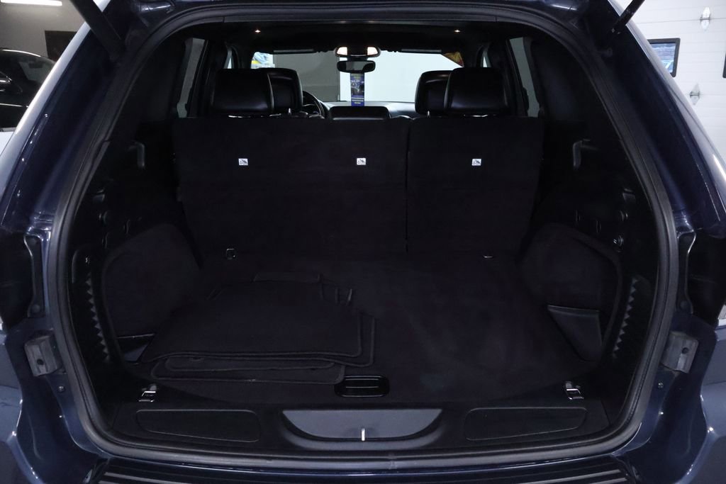 Used 2020 Jeep Grand Cherokee Limited image 19