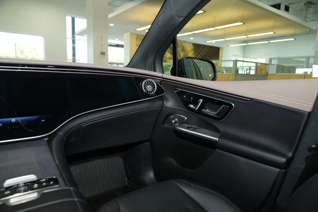Certified 2025 Mercedes-Benz EQE AMG 4MATIC SUV image 47