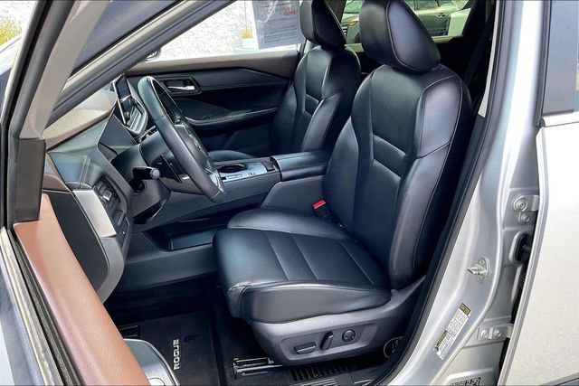 Certified 2023 Nissan Rogue SV w/ SV Premium B Package FWD image 24