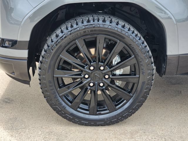 Used 2024 Lexus GX 550 w/ Accessory Package (Z1) AWD/4WD image 17