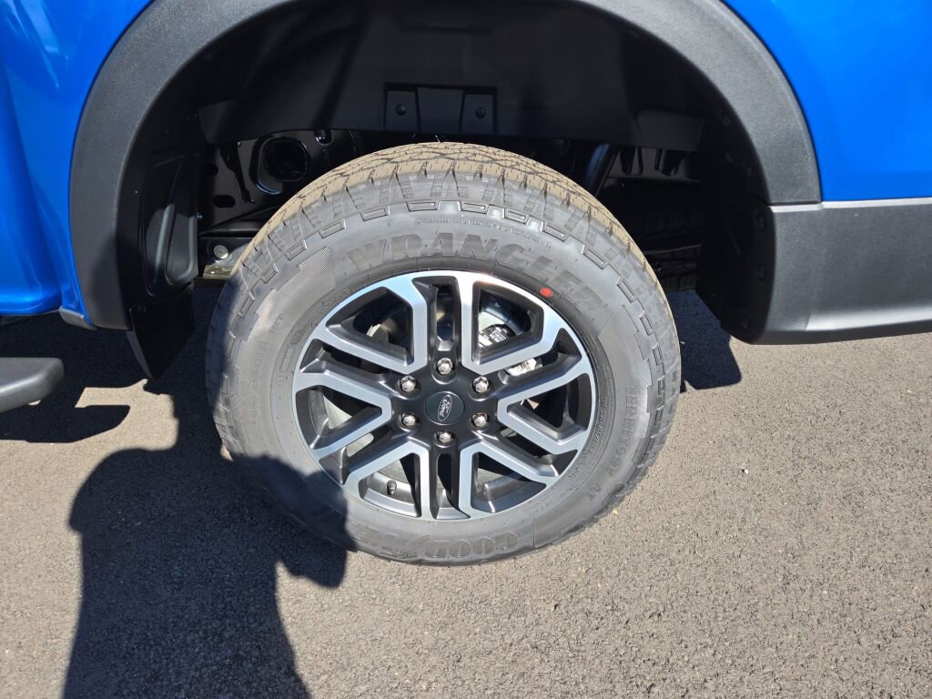 New 2025 Ford Ranger Lariat w/ FX4 Off-Road Package AWD/4WD image 9
