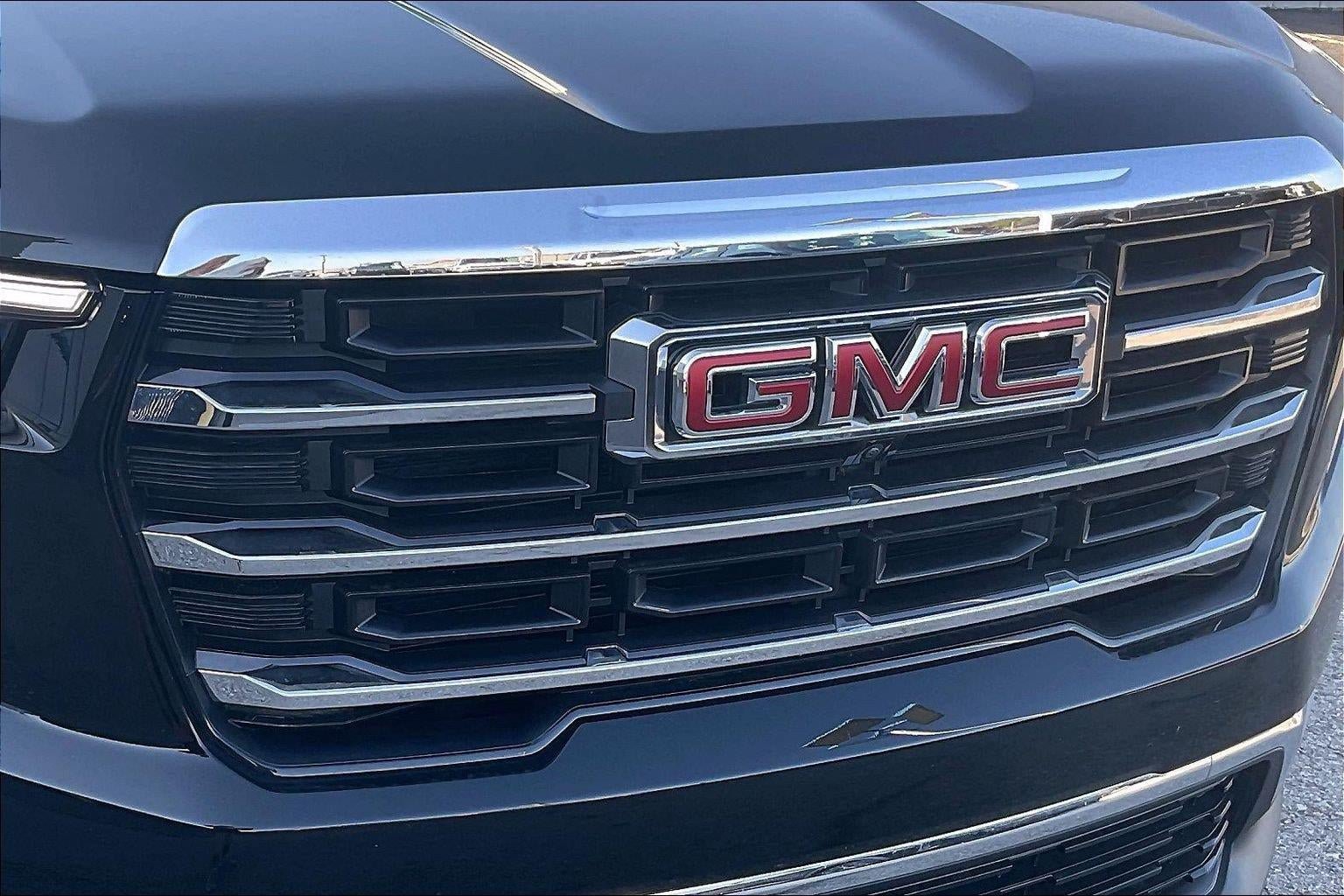 Used 2026 GMC Acadia Elevation w/ Elevation Premium Package FWD image 30