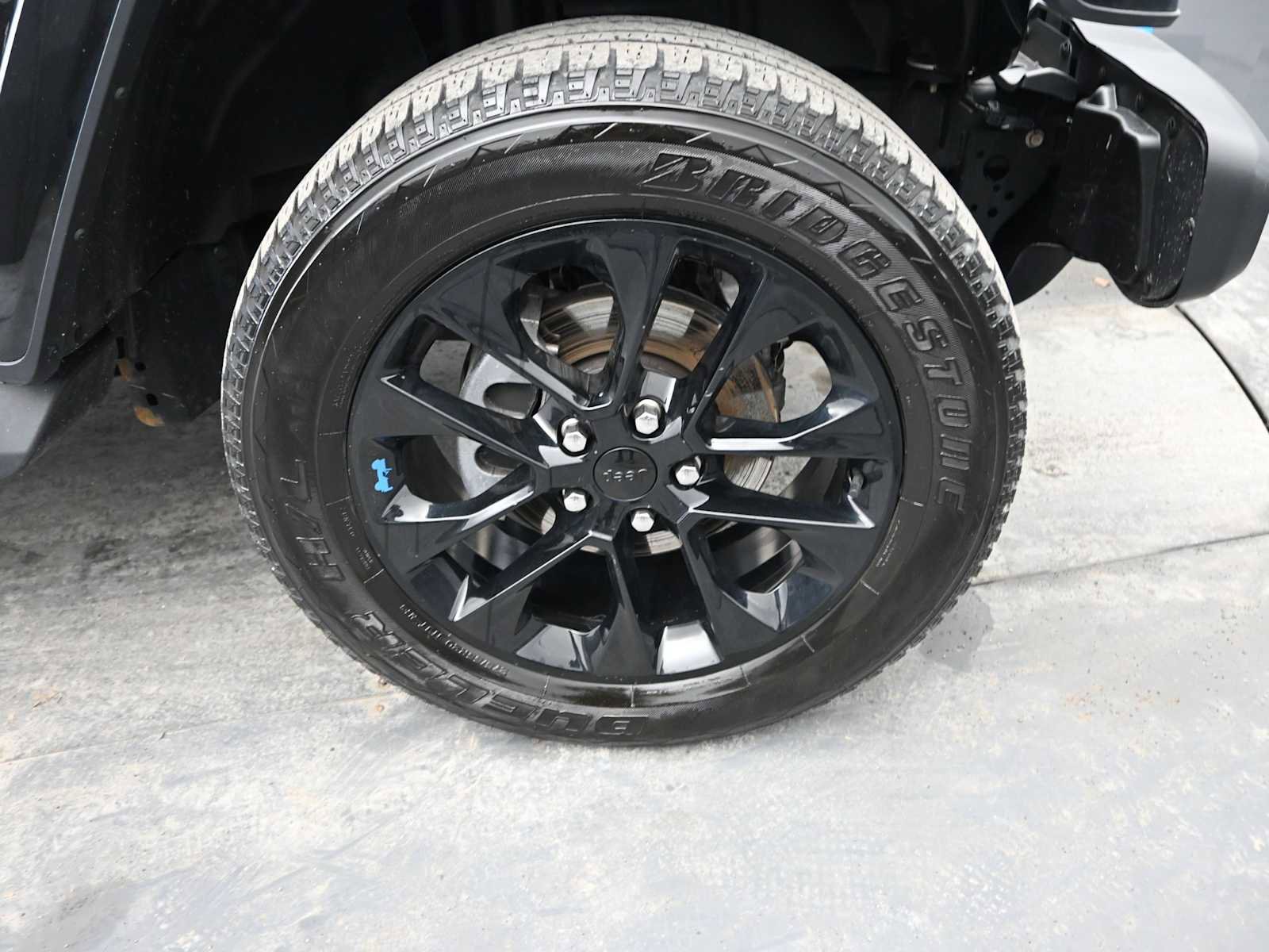 Used 2023 Jeep Wrangler Sahara w/ Cold Weather Group image 24