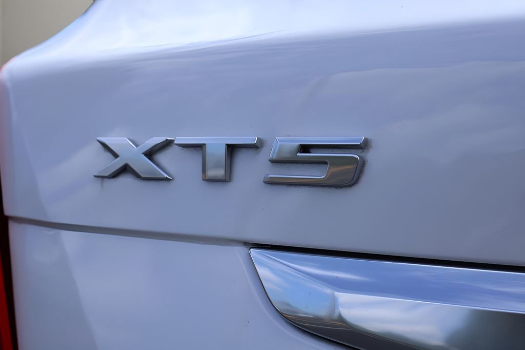 Used 2018 Cadillac XT5 Premium Luxury FWD image 27
