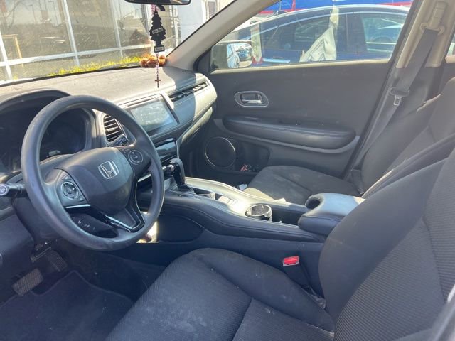 Used 2017 Honda HR-V EX image 4
