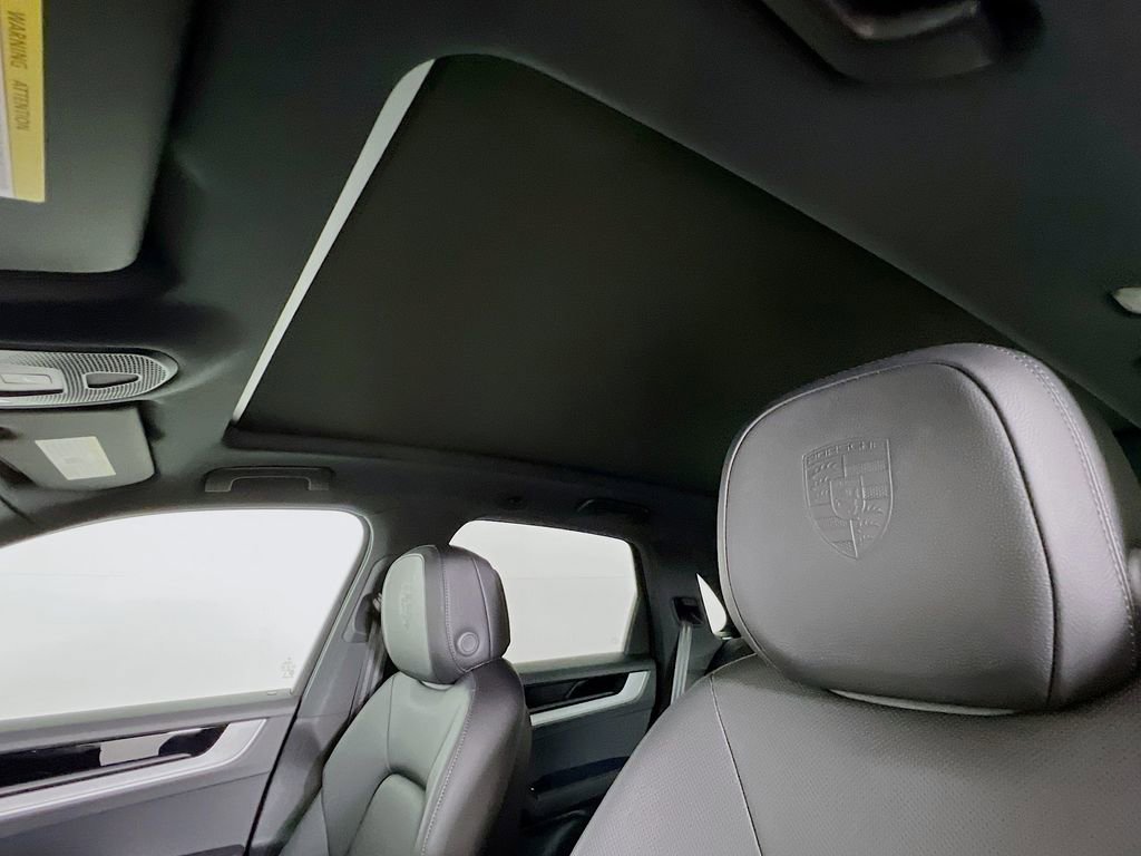 New 2026 Porsche Cayenne image 14