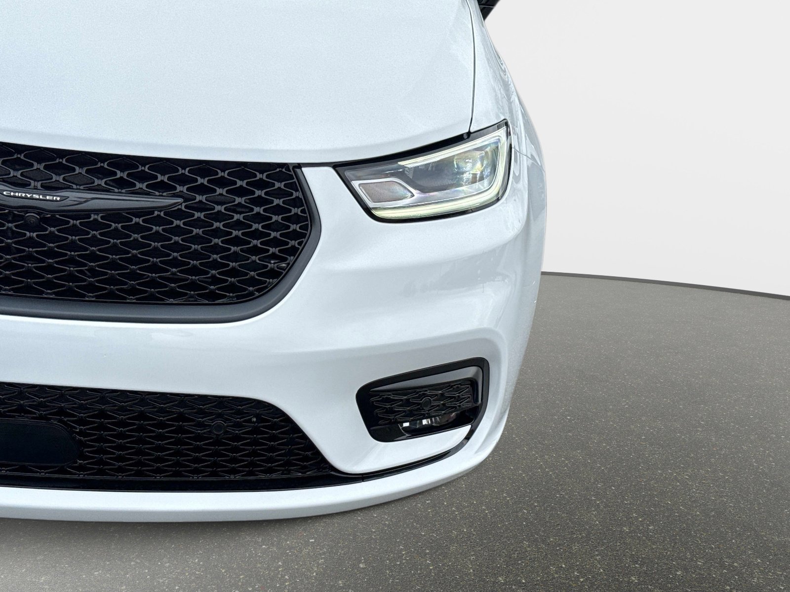 New 2026 Chrysler Pacifica Select image 10