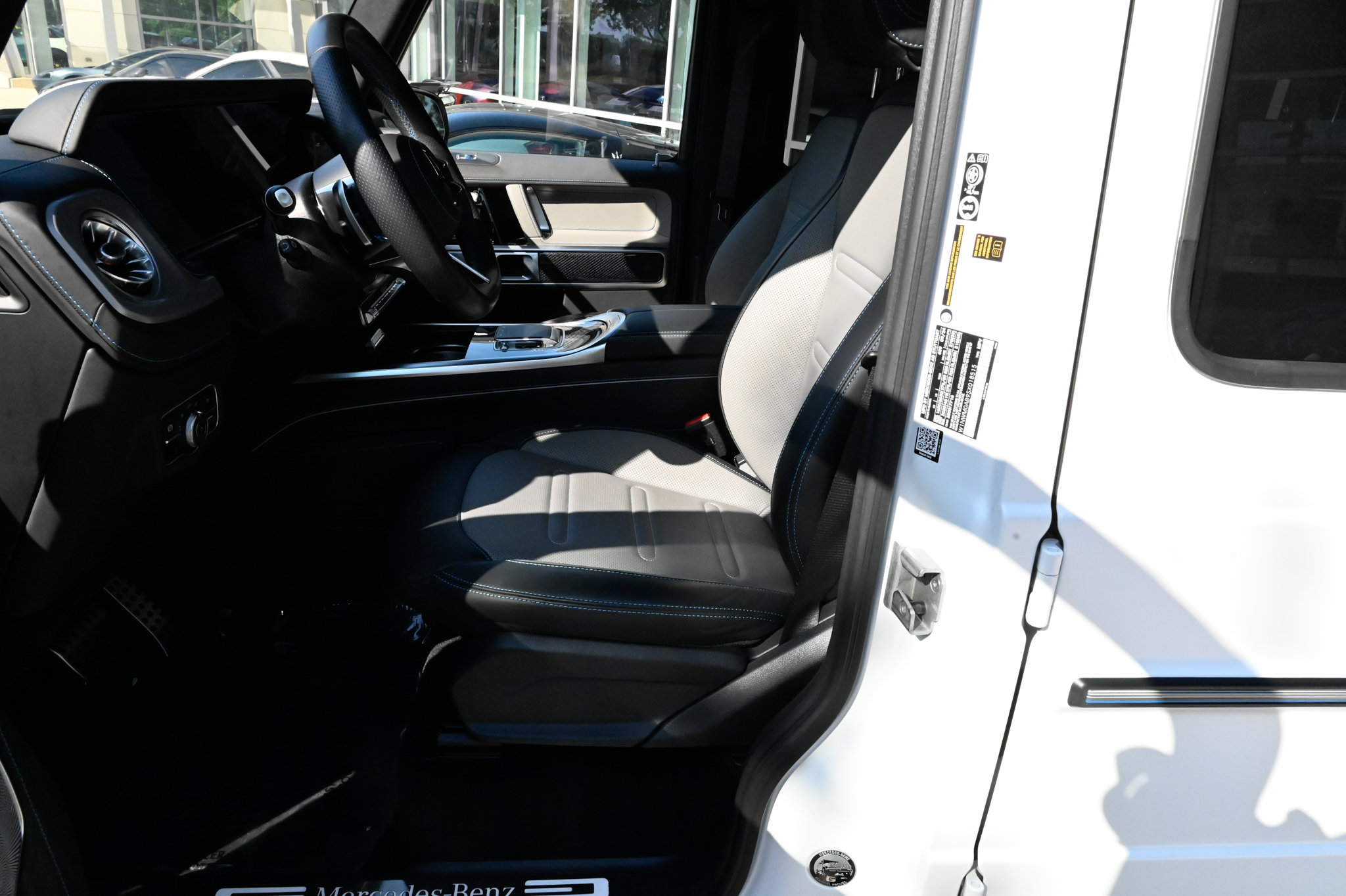 Used 2025 Mercedes-Benz G 580 w/ EQ Technology image 17