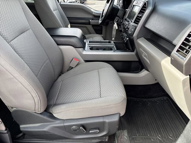 Used 2016 Ford F150 XLT w/ Equipment Group 302A Luxury image 28