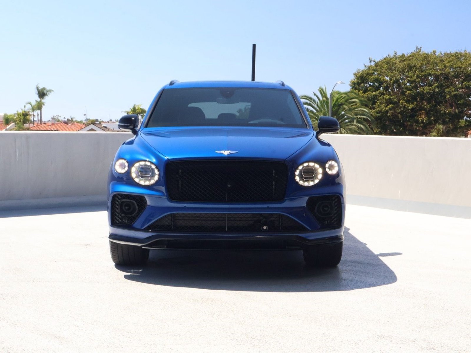 Certified 2022 Bentley Bentayga AWD/4WD image 9