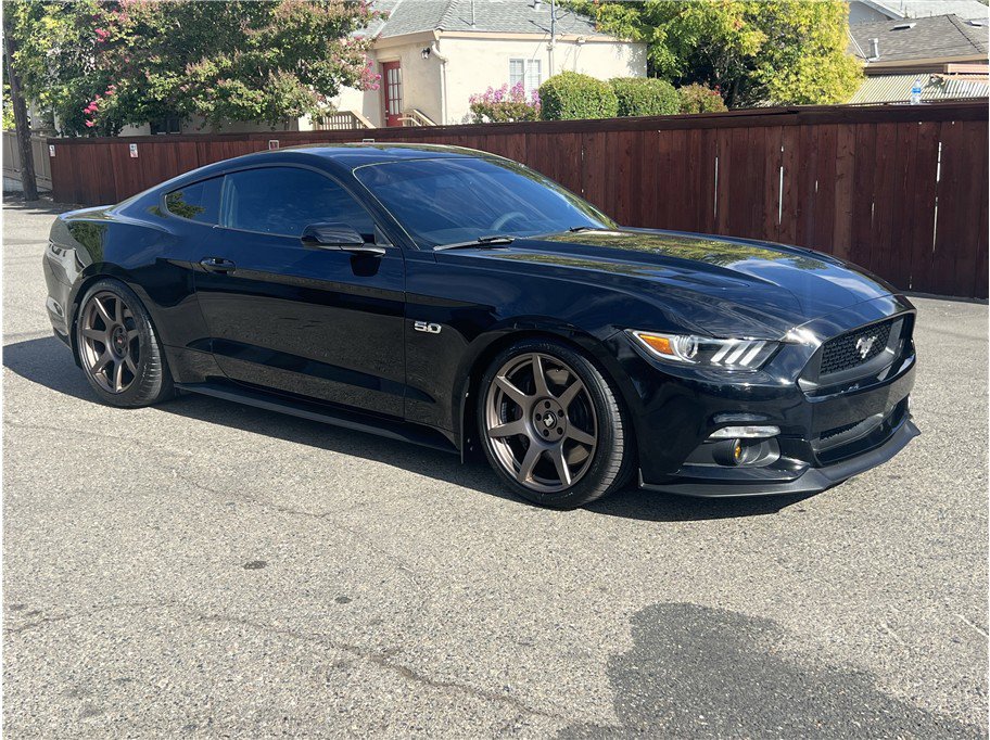 Used 2017 Ford Mustang GT w/ GT Performance Package