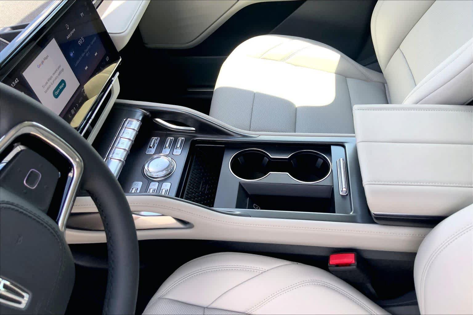 New 2026 Lincoln Nautilus Premier w/ Equipment Group 102A AWD/4WD image 7