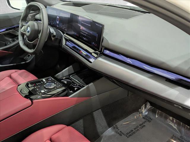 Used 2024 BMW i5 eDrive40i w/ M Sport Package RWD image 23