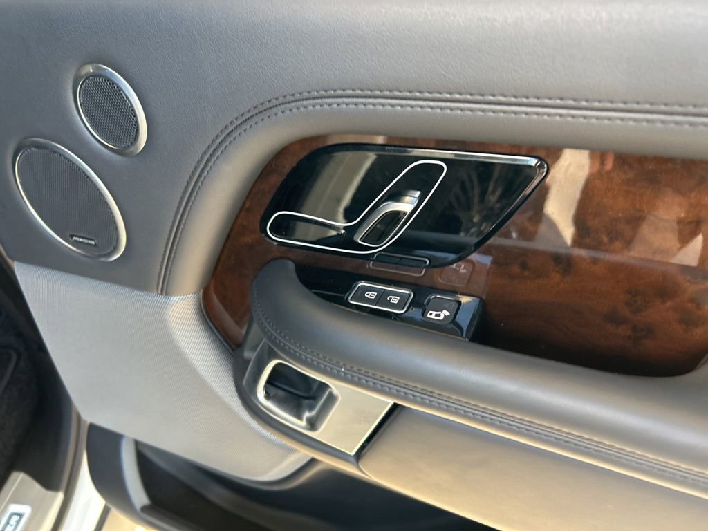 Used 2022 Land Rover Range Rover Westminster Edition image 37