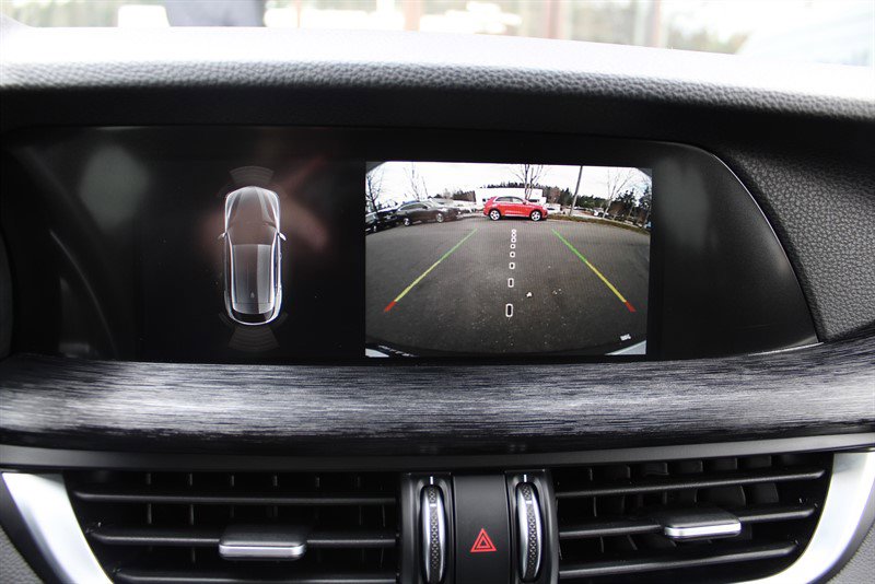 Used 2022 Alfa Romeo Stelvio Sprint image 11