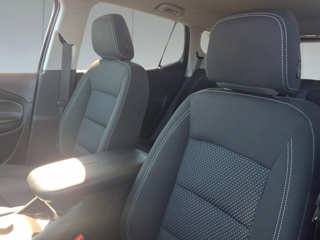 Used 2024 GMC Terrain SLE image 14