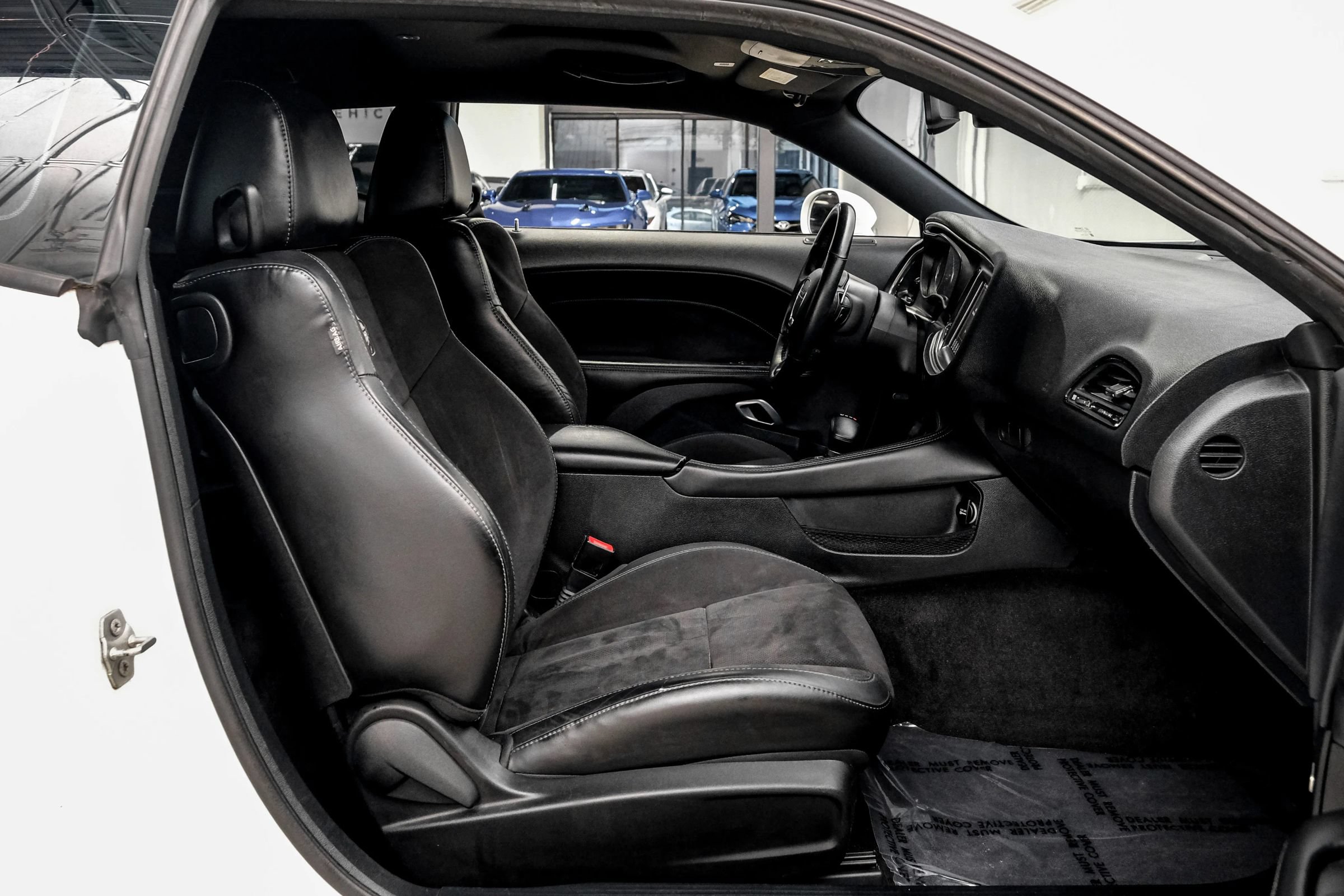 Used 2017 Dodge Challenger R/T Scat Pack RWD image 39