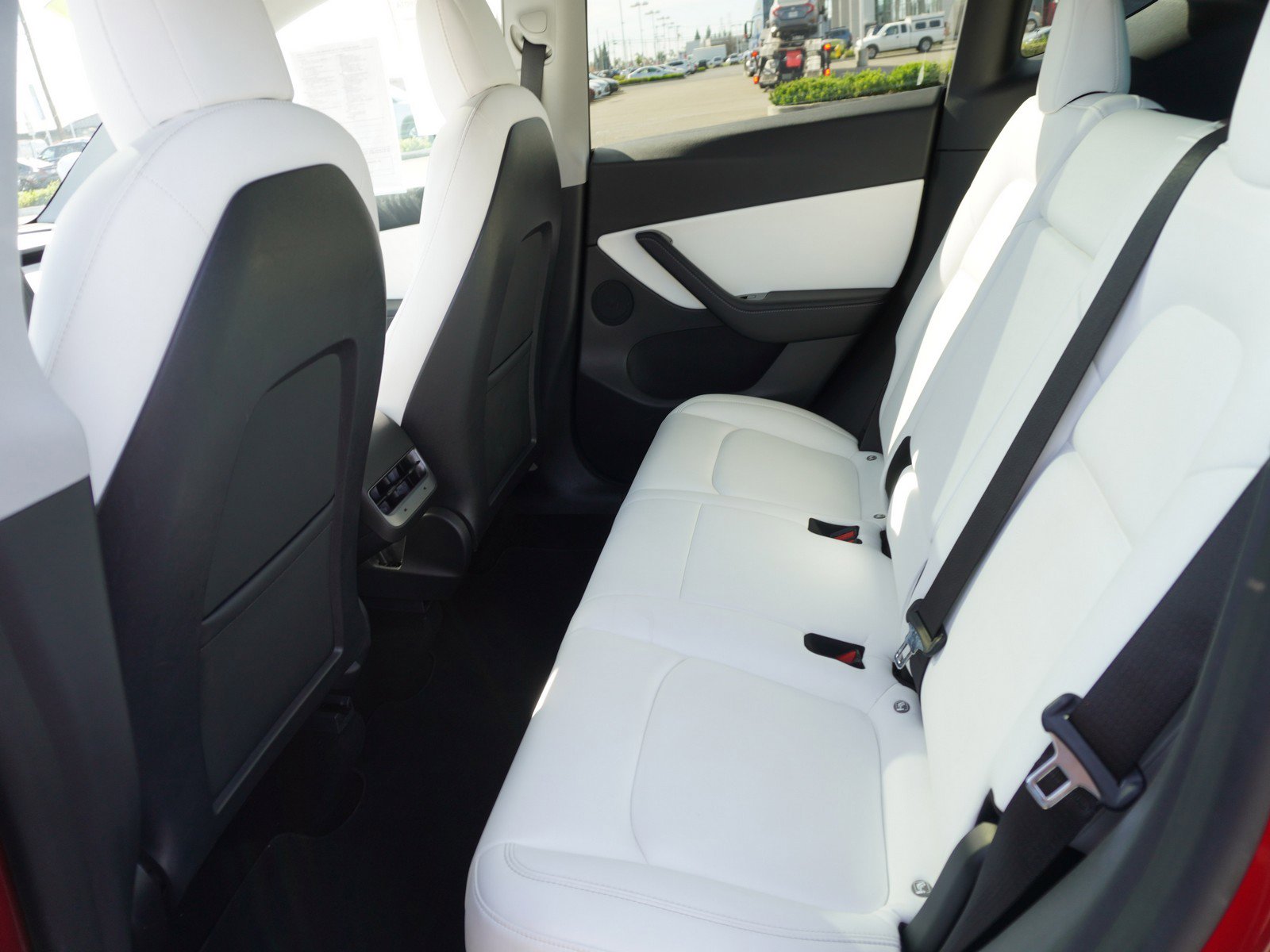 Used 2021 Tesla Model Y Long Range image 13