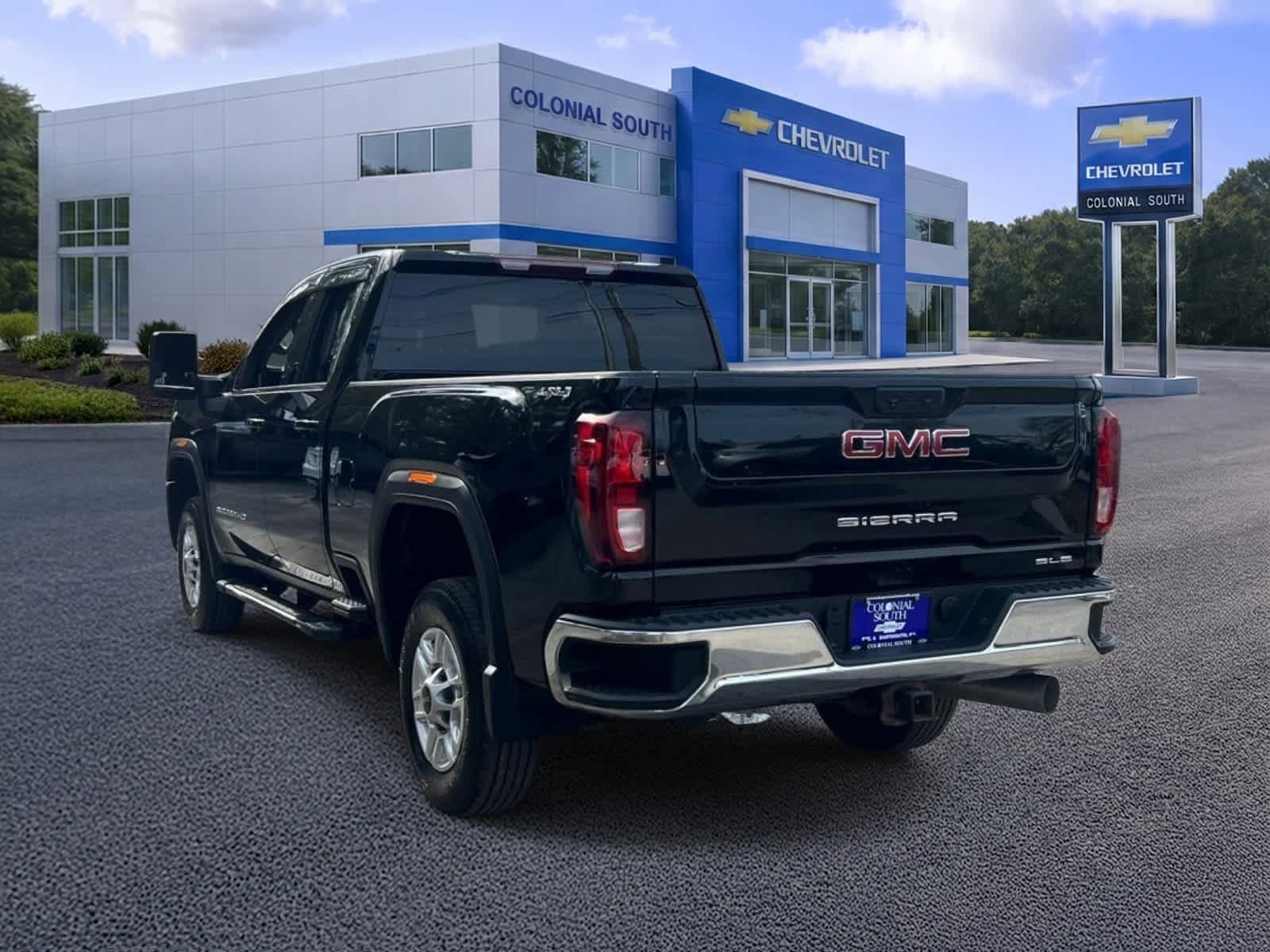 Certified 2024 GMC Sierra 2500 SLE w/ SLE Convenience Package AWD/4WD image 4
