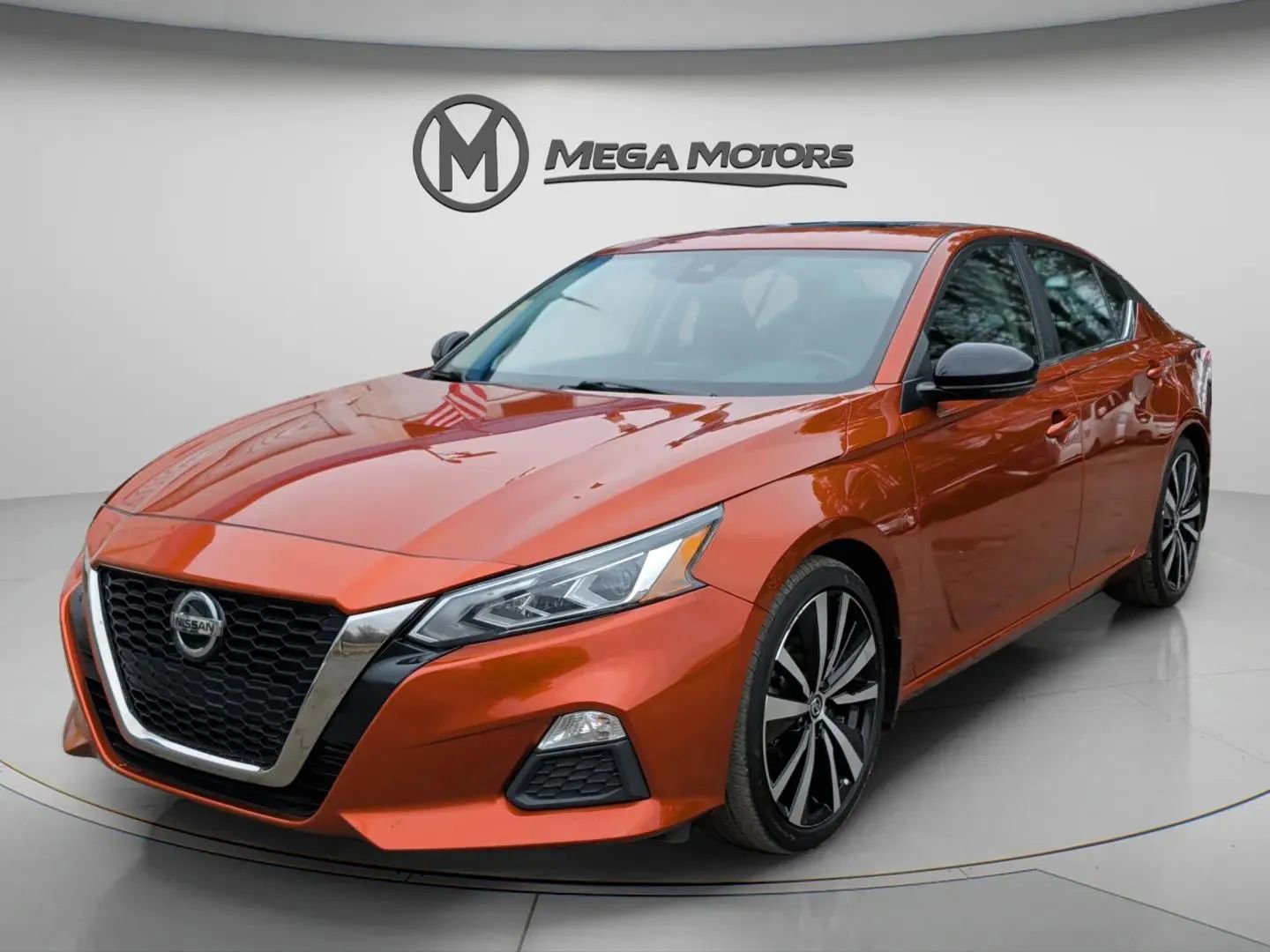 Used 2022 Nissan Altima 2.0 SR image 1