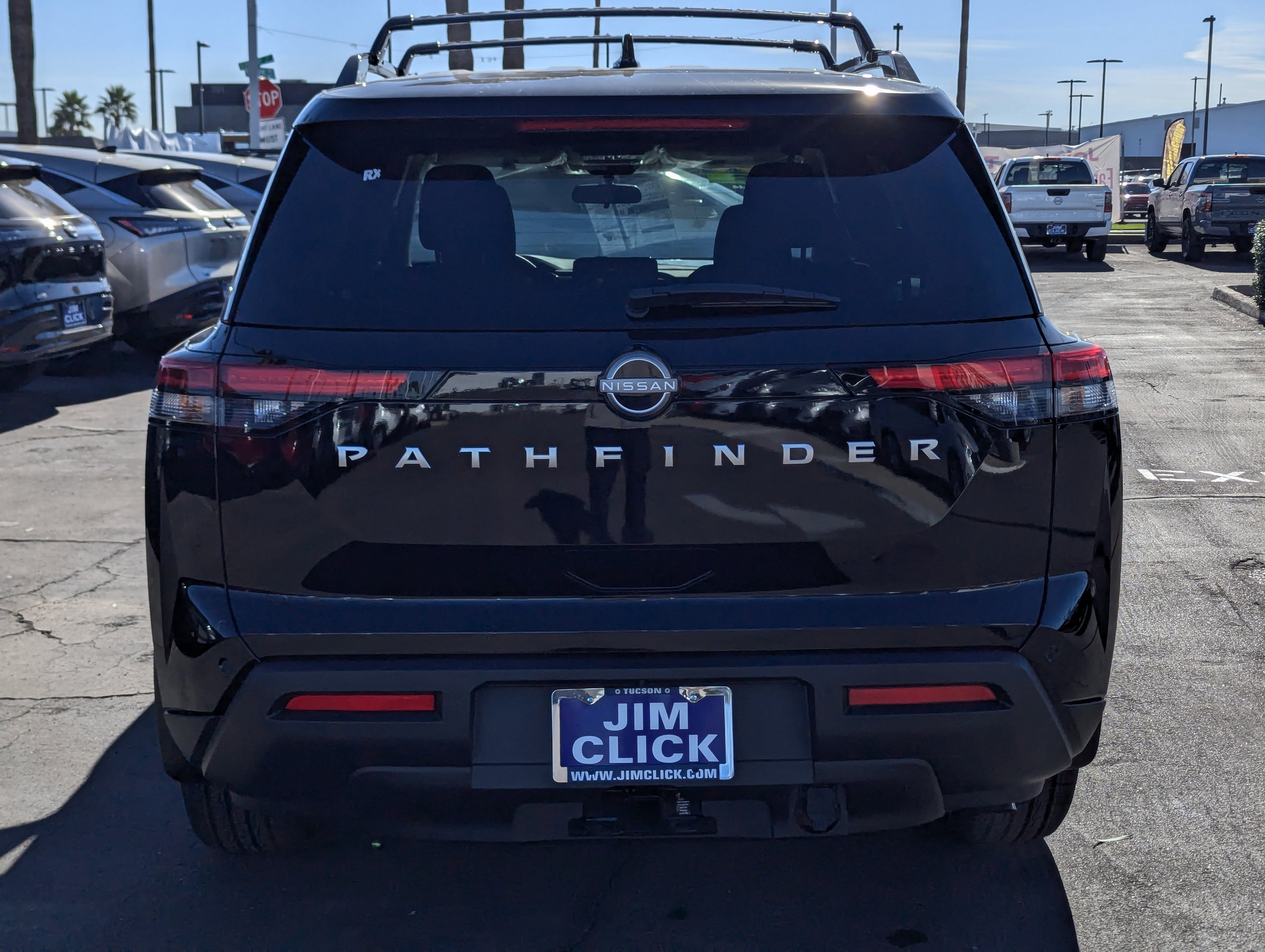 New 2025 Nissan Pathfinder SV image 3