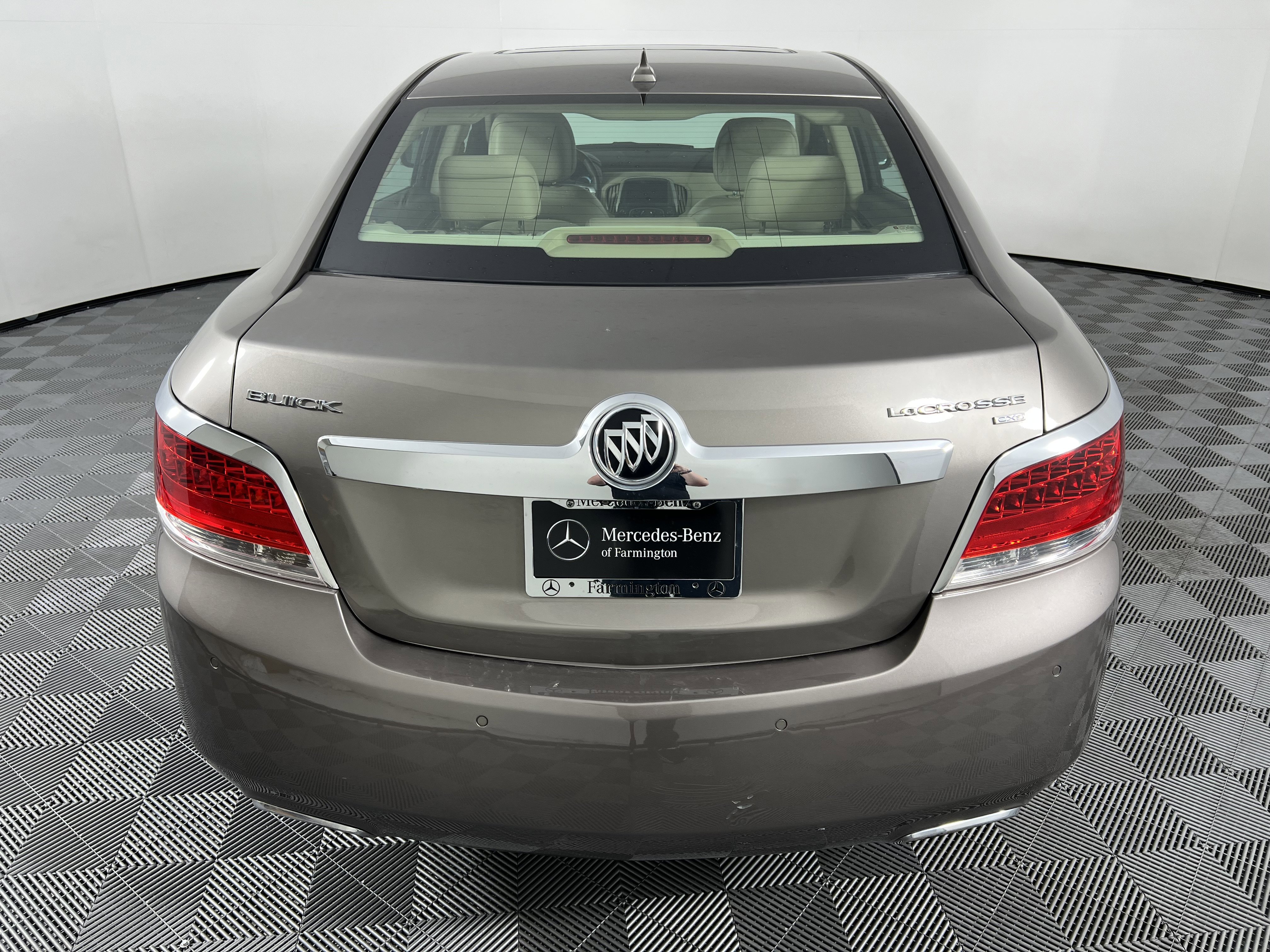 Used 2010 Buick LaCrosse CXS image 11