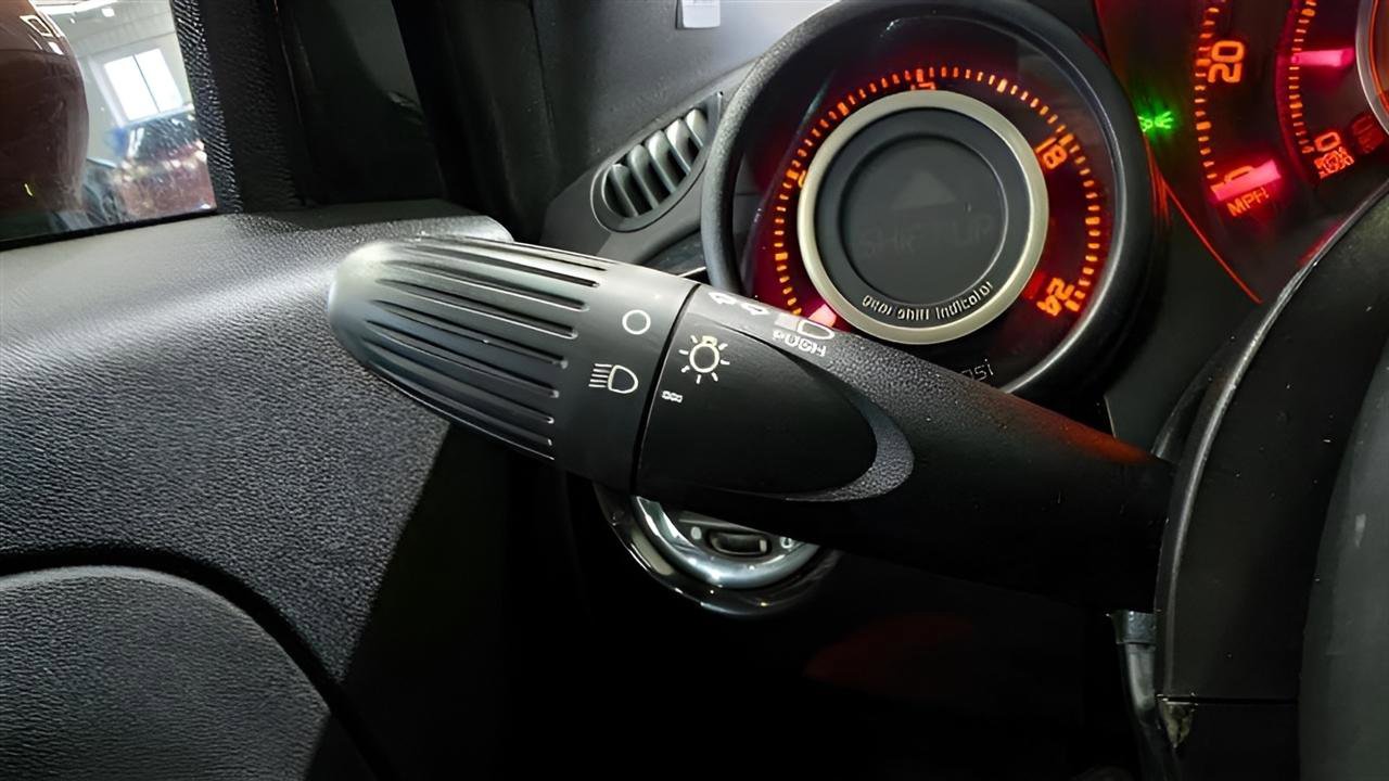 Used 2012 FIAT 500 Abarth w/ Safety & Convenience Pkg FWD image 13