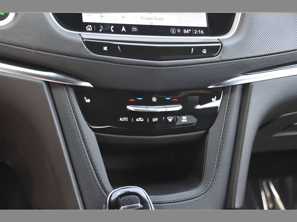 Used 2025 Cadillac XT5 Premium Luxury FWD image 39
