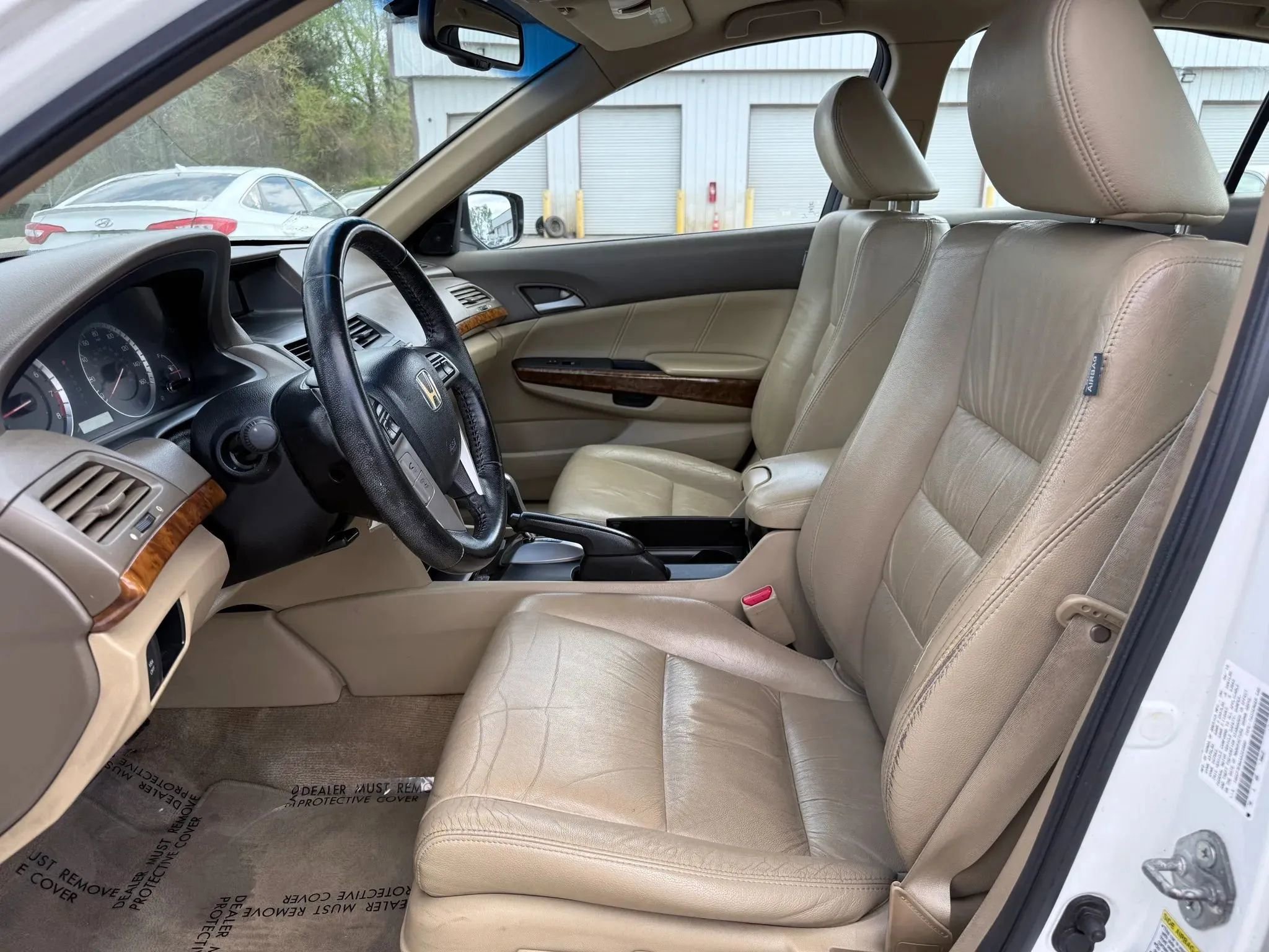 Used 2010 Honda Accord EX-L image 2