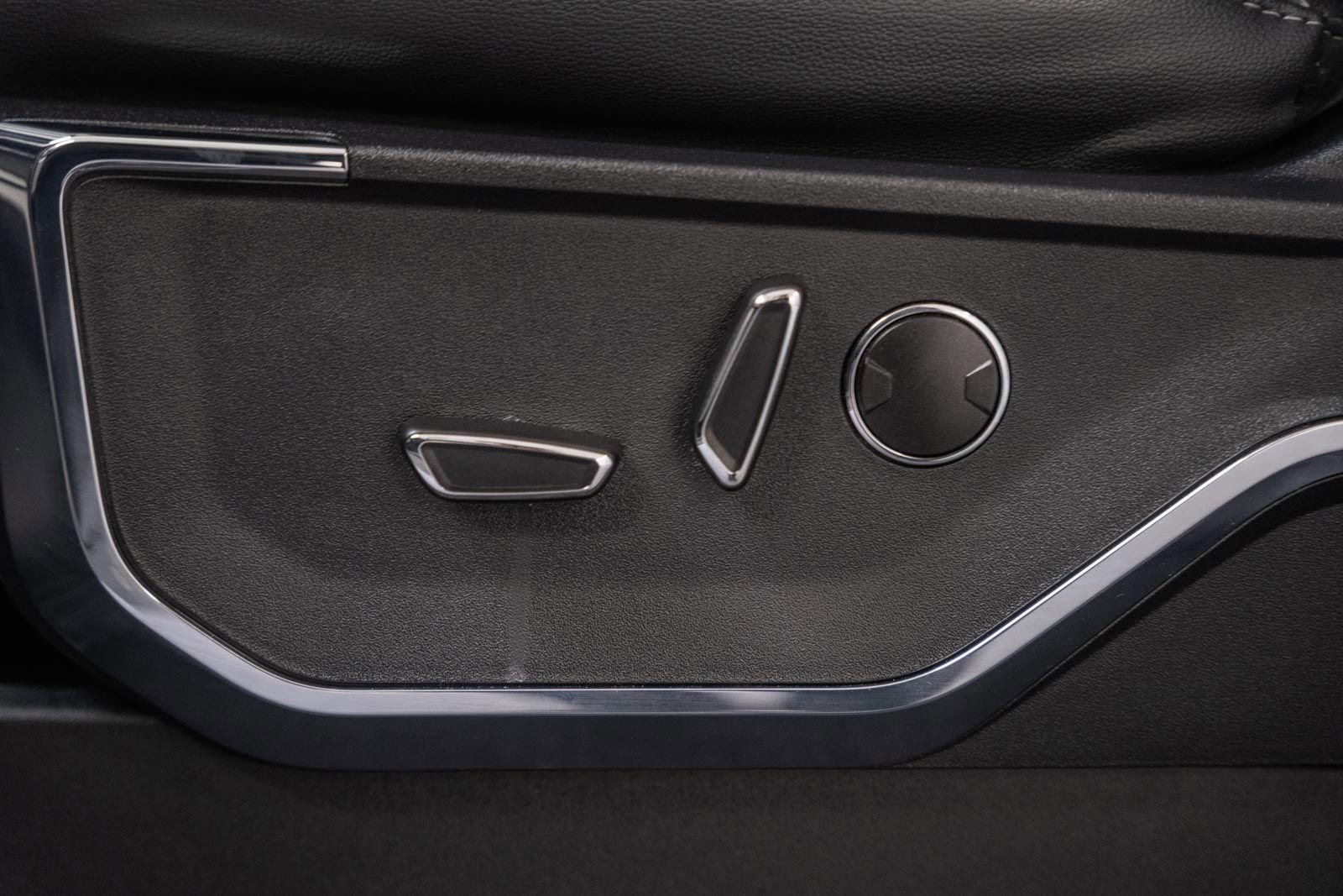 Certified 2023 Ford F150 Lariat w/ Equipment Group 502A High image 44