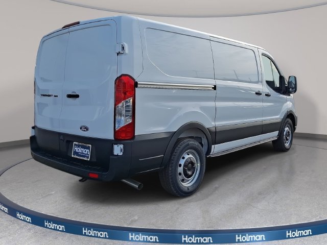 New 2026 Ford Transit 150 Low Roof w/ Load Area Protection Package RWD image 4