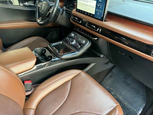 Used 2021 Lincoln Nautilus Reserve image 20