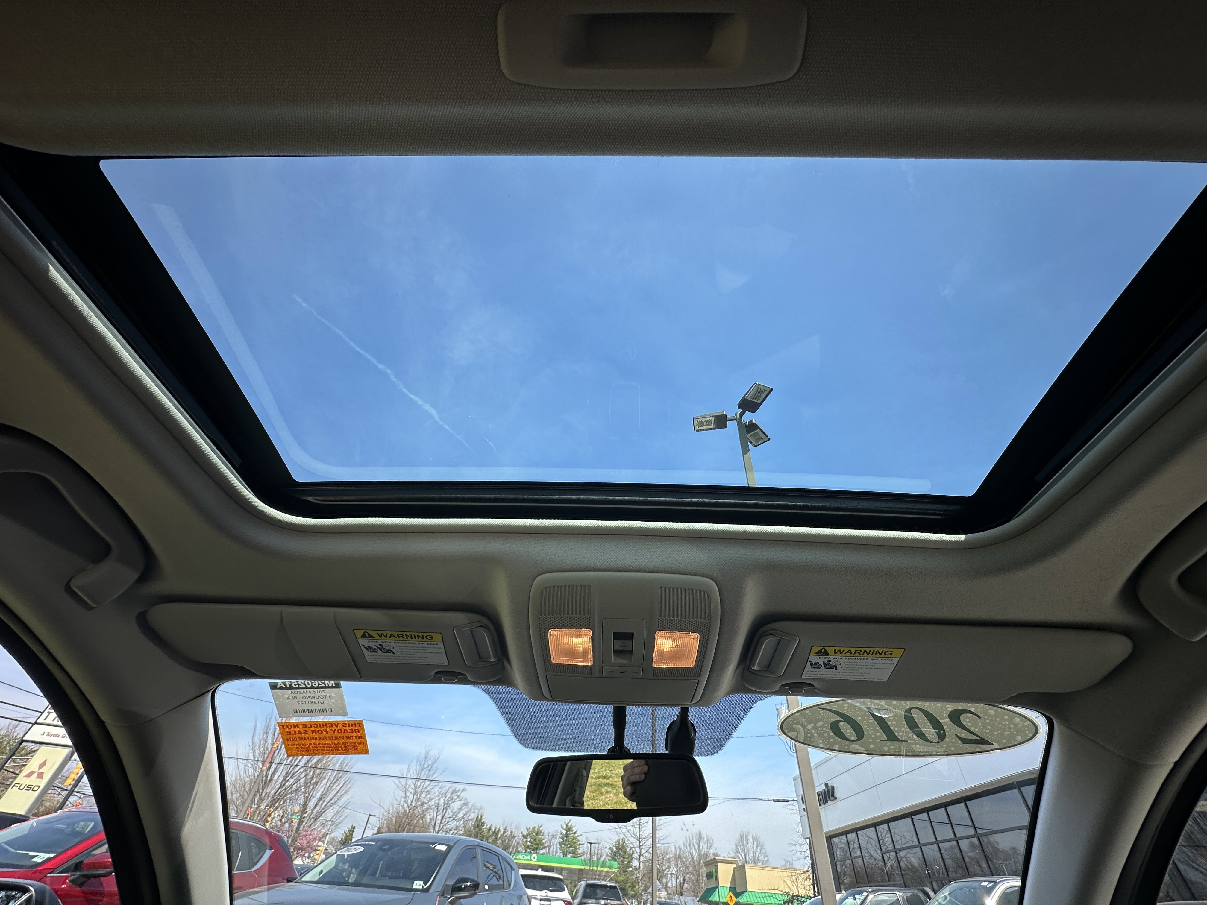 Used 2016 MAZDA MAZDA3 s Touring image 4