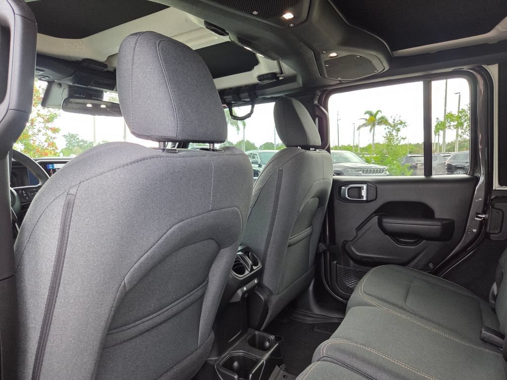 Used 2024 Jeep Wrangler Unlimited Sport AWD/4WD image 24