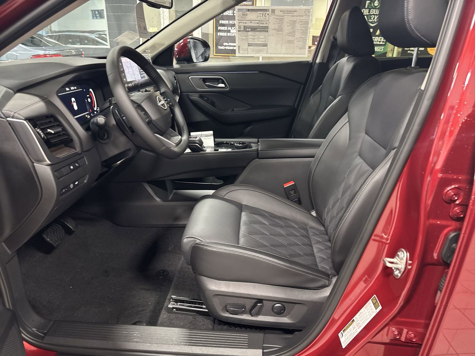 New 2026 Nissan Rogue Platinum w/ Tech Package AWD/4WD image 12
