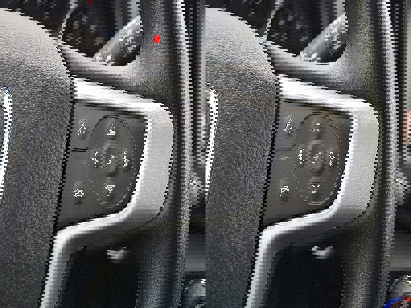 Used 2024 GMC Terrain SLT image 21