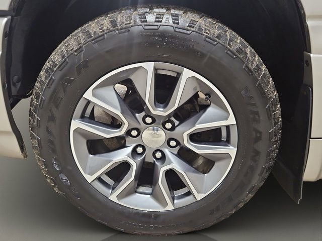 Used 2003 GMC Yukon XL Denali image 25